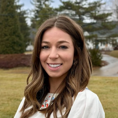 Headshot of Chelsea Carvajal