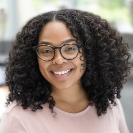 Headshot of Nailah Horne